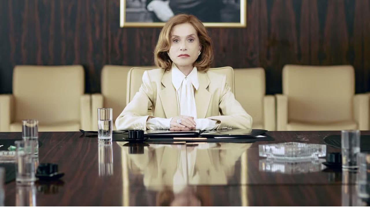 The Richest Woman in the World backdrop